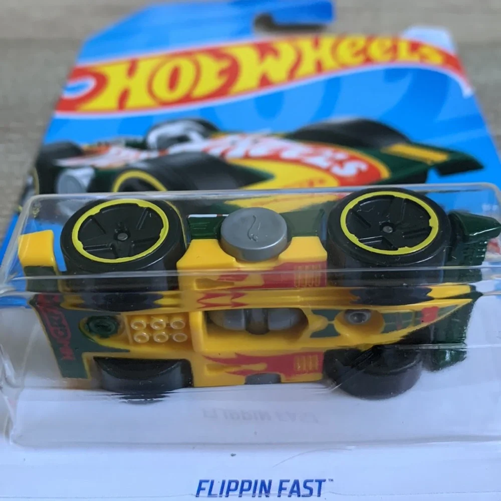 Hot Wheels Flippin Fast HW Fidget Spinner Racer Hotwheels Car New 2024 Asan